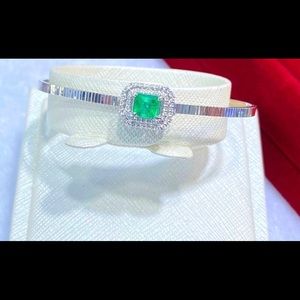 💎NWT Diamond & Natural Colombian Emerald Bangle